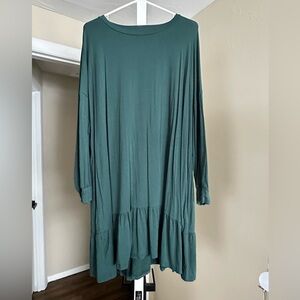 Elegant Green Women's Dress